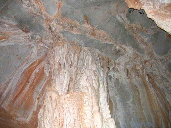 04_cave_15.jpg