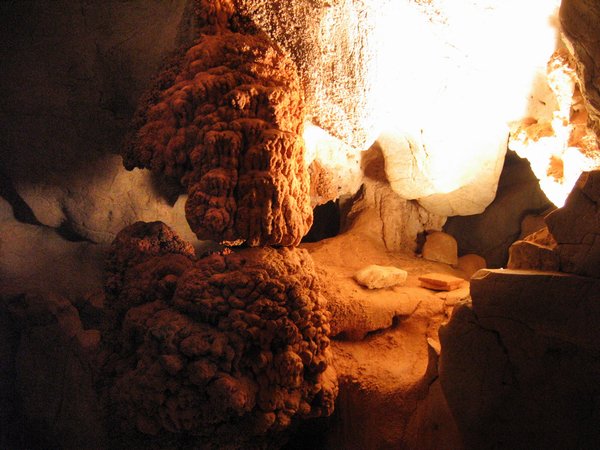 04_cave_24.jpg