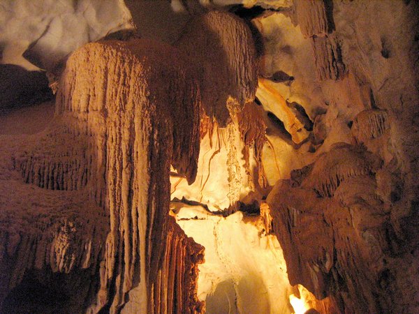 04_cave_28.jpg