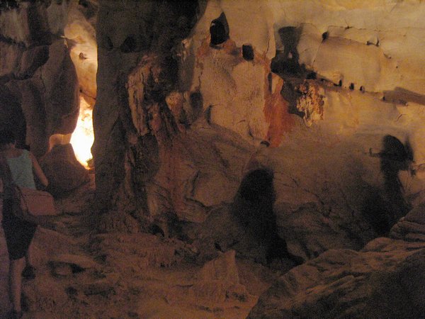 04_cave_43.jpg