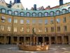 51_Gamla_Stan_fountain_yard.jpg